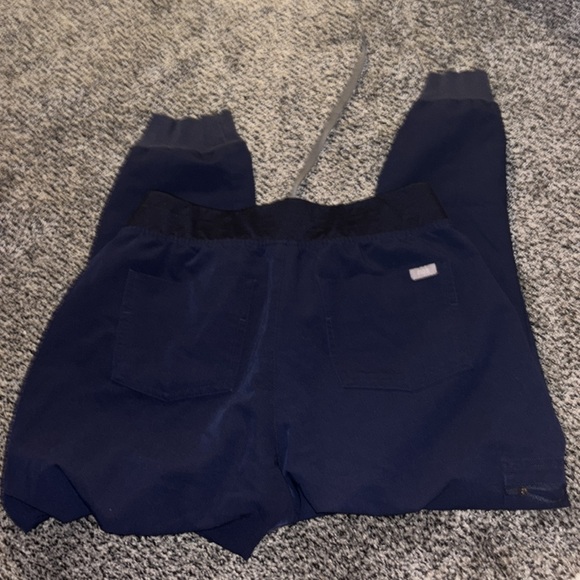 Figs Zamora Joggers - Picture 3 of 3